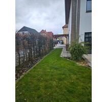 DHH im herzen von Meinerse - 1.300,00&nbsp;EUR Kaltmiete, ca.&nbsp; 130,00&nbsp;m&sup2; in Uetze (PLZ: 31311)