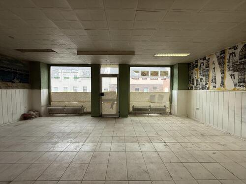 Foto - Gewerbeeinheit verkehrsgünstig gelegen