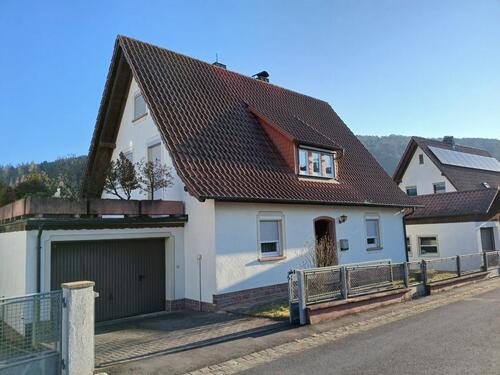 Foto - Haus zu verkaufen! - 230.000,00&nbsp;EUR Kaufpreis, ca.&nbsp; 140,00&nbsp;m&sup2;