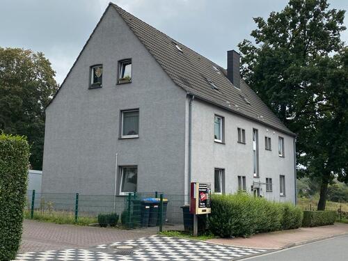 Foto - Frisch renovierte 2,5 Zimmer Wohnung 58qm