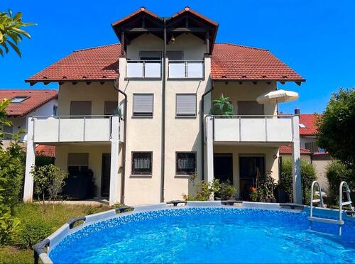 Foto - Provisionsfreie, wunderschöne 4 Zi Wohnung mit 2 Garagen