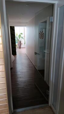 Foto - Attraktive Gewerbefläche Kosmetik ,Massage