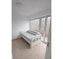 Helle 2-Zimmer-Wohnung mit Balkon & neuer Einbauküche – sofort bezugsfrei - Kusel