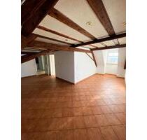 Helle Dachgeschosswohnung 100 m² - Kleinlangheim