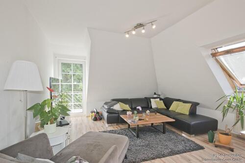 Foto - Gemütliche 2-Zimmer-Dachgeschosswohnung mit Balkon