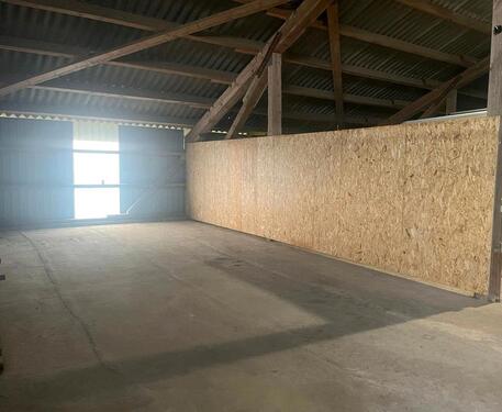 Foto - Stellplatz in einer Halle - 60,00&nbsp;EUR Miete,