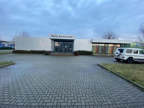 Foto - Kanzlei Büro Praxis Fitnessstudio Einzelhandel gym 247