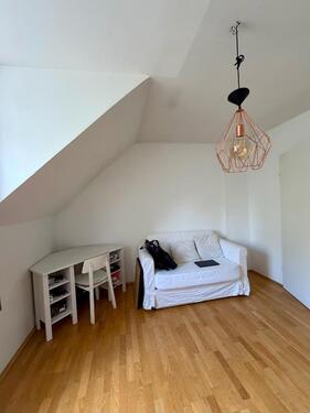 Foto - 1 Zimmer Dachgeschoßwohnung in München