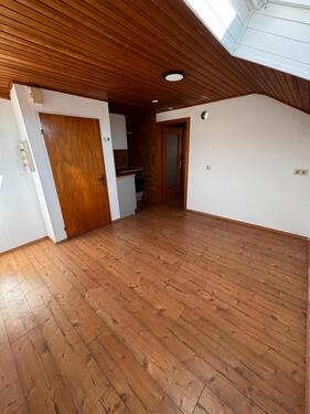 Foto - 2- Zimmer Dachgeschoss Wohnung zu vermieten
