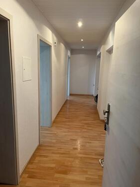 Foto - 4 Zimmer Wohnung inkl. Balkon - 850,00&nbsp;EUR Kaltmiete, ca.&nbsp; 115,00&nbsp;m&sup2;