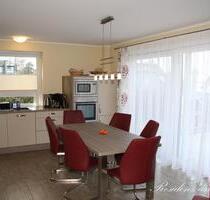 Urlaub am Fleesensee: Stilvolles Ferienhaus mit Sauna & Whirlpool - Malchow