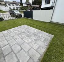 Imposante 5-Zimmer-Maisonette-Wohnung mit großer Terrasse und Garten inkl. Einbauküche, Tiefgarage und Außenstellplatz (Whg 10) - Unterdietfurt