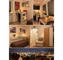 Kleine möblierte Wohnung am Schloss - Saarbrücken St. Arnual Kleine möblierte Wohnung am Schloss - Saarbrücken St. Arnual