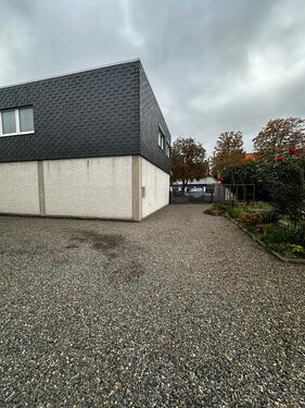 Foto - Stellplatz für PKW - 40,00 EUR Miete,