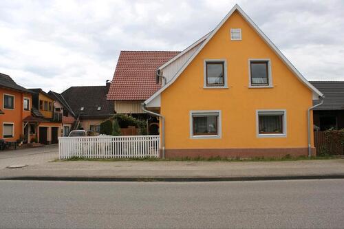 Foto - 5 Zimmer Einfamilienhaus zum Kaufen in Rheinhausen