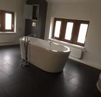 Wohnen wie im Schloß - 3 Zi.-Whg. mit Balkon, Kachelöfen und großem Garten - Reichenbach im Vogtland Obermylau