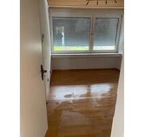 3 Zimmer Wohnung - 1.300,00&nbsp;EUR Kaltmiete, ca.&nbsp; 104,00&nbsp;m&sup2; in Baltmannsweiler (PLZ: 73666)