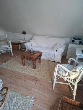 Foto - Praxiszimmer im OG eines EFH - 555,00&nbsp;EUR Kaltmiete, ca.&nbsp; 30,00&nbsp;m&sup2;