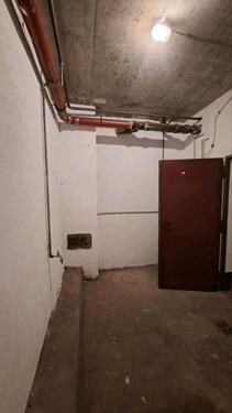 Foto - Kellerraum Hobbyraum Lagerraum Hobbywerkstatt Atelier am RHEIN!