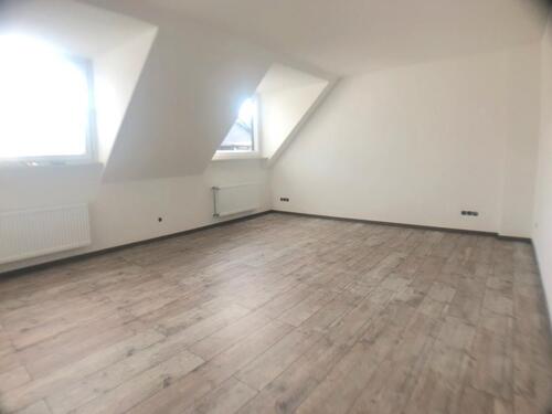 Foto - Renovierte 2.5 Zimmerwohnung DG in Oberhausen Holten