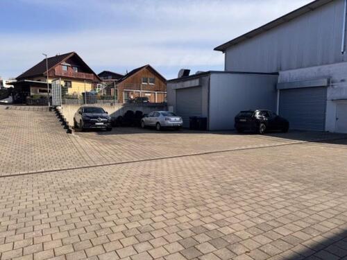 Foto - Halle, Lager, Lagerhalle, Werkstatt, Gewerbe, Schrauber, Handwerk