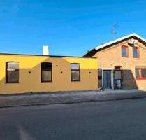 Mehrfamilienhaus mit 3 Einheiten | saniert | 675 m² | Garagen - Lägerdorf