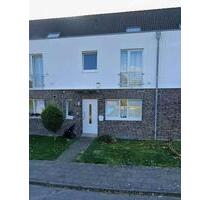 Top gepflegtes möbliertes Reihenhaus mit Garten ca. 176 qm - Krefeld Gellep-Stratum