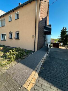 Foto - Zweifamilienhaus mit Garten in ruhiger Wohnlage (Sackgasse)