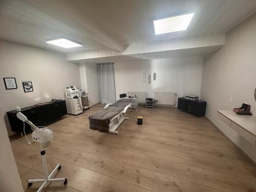 Foto - Kosmetik Raum Ladenfläche zu vermieten