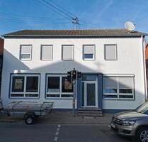 Wochngeschefthaus zu verkaufen - 450.000,00 EUR Kaufpreis, in Erolzheim (PLZ: 88453)