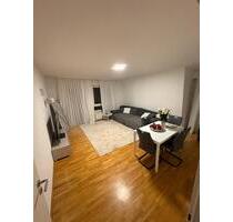 Helle 2,5 Zimmer Wohnung mit Balkon Nähe Innenstadt Schloss - Bad Homburg vor der Höhe Berliner Siedlung/Gartenfeld