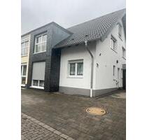 Schöne Haus in ruhigen Ort 205qm - Siegburg