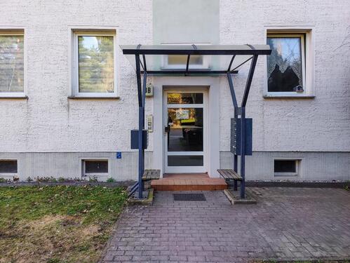 Foto - Helle 3 ZKB Wohnung mit viel Sonne im 2. OG eines Mehrfamilienhauses