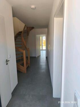 Foto - Doppelhaushälfte mit Garten und Garage im Neubaugebiet