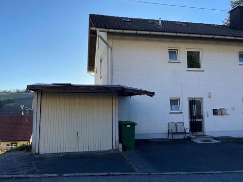 Foto - 4-Zimmer-Wohnung 117 m² in Tettau – Balkon + Garage 700€ kalt