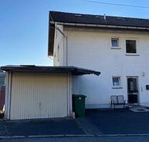 4-Zimmer-Wohnung 117 m² in Tettau – Balkon + Garage 700€ kalt