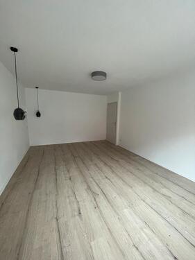 Foto - 2 Zimmer Wohnung - 750,00&nbsp;EUR Kaltmiete, ca.&nbsp; 85,00&nbsp;m&sup2;