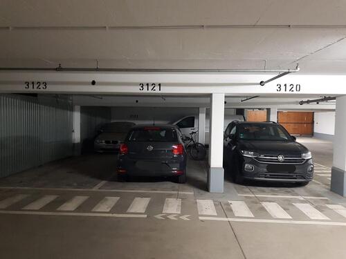 Foto - Tiefgaragenstellplatz gegenüber V-Markt