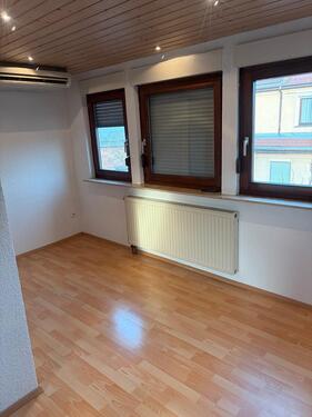 Foto - 1 Zimmer Dachgeschoßwohnung zur Miete in Heilbronn