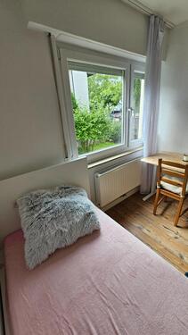 Foto - WG Zimmer berufstätige hochwertig vollmöbliert Stuttgartnah