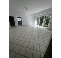 Helle 3,5-Zimmer-Wohnung mit 2 Terrassen & 2 Stellplätzen - Alzey