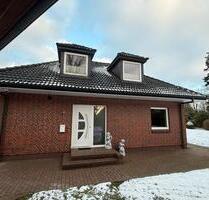 Doppelhaushälfte zu Vermieten - 1.600,00&nbsp;EUR Kaltmiete, ca.&nbsp; 105,00&nbsp;m&sup2; in Heide (PLZ: 25746)