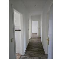 Umzugsbonus*! 3 -Raumwohnung mit Tageslichtbad in Hainichen!