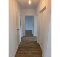 Kernsanierte 3 Zimmer Wohnung mit eigenem Garten- Nieder Eschbach - Frankfurt am Main Bonames