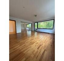 Schöne 4-Zimmer-Wohnung mit Balkon in zentraler Lage - Göttingen Oststadt