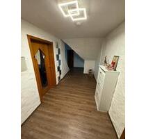 Lichtdurchflutete Wohnung im Dachgeschoss mit Balkon - Saarbrücken Dudweiler