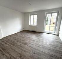 Zuhause im Grünen - Große 3 Zimmer Wohnung im 1. Obergschoss! - Halberstadt