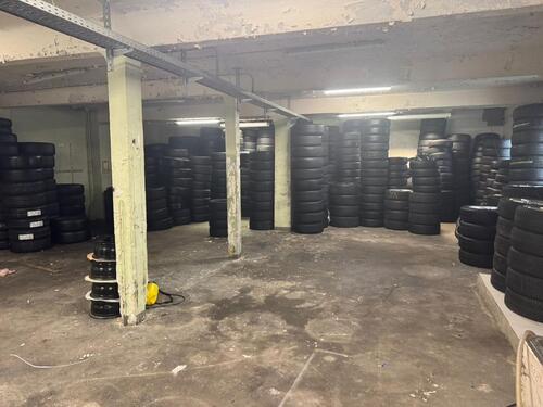 Foto - Lagerhalle in Frankfurt Höchst - 1.200,00 EUR Kaltmiete,