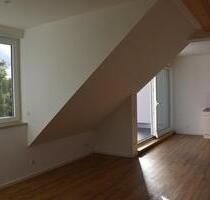 Traumhafte 3,5 Zimmer-Dachgeschoss-Wohnung mit Südbalkon und EBK in neu gebauter Wohnanlage - Schöneiche bei Berlin
