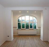 Erstbezug nach Vollsanierung | Helle 3-Zimmer-Wohnung mit Einbauk - Emden Tholenswehr